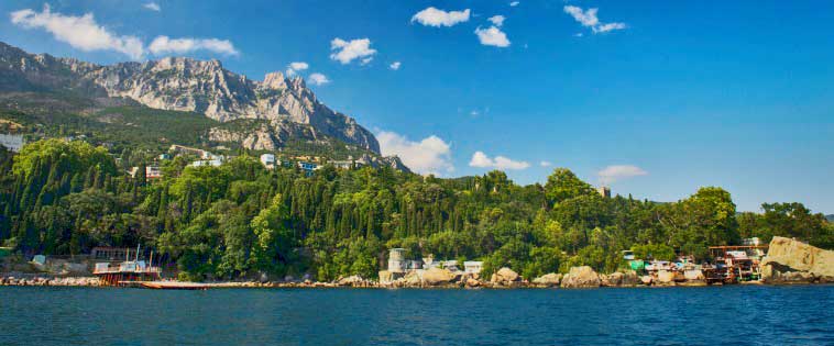 Алупка приветствует вас! Добро пожаловатm в Алупку!